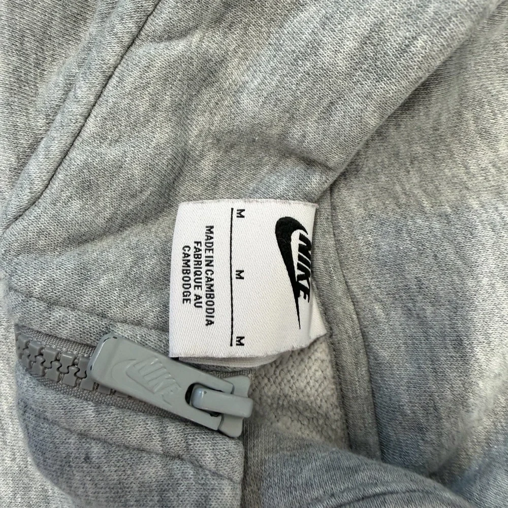 Nike Women Grey 1/4 -Zip Hoodie